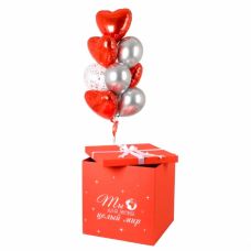 Красная коробка с шарами